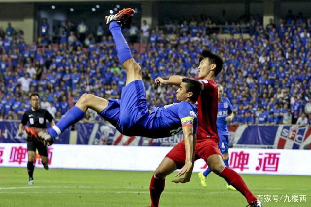 首批主动ETF发行首日即募资超70亿